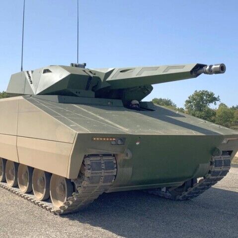Erster Schützenpanzer Lynx zu Testzwecken in der Ukraine